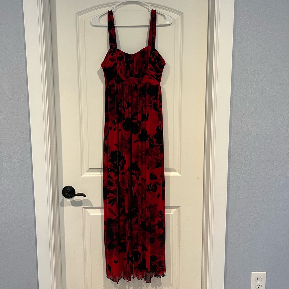 Elegant Red Floral Dress size 8